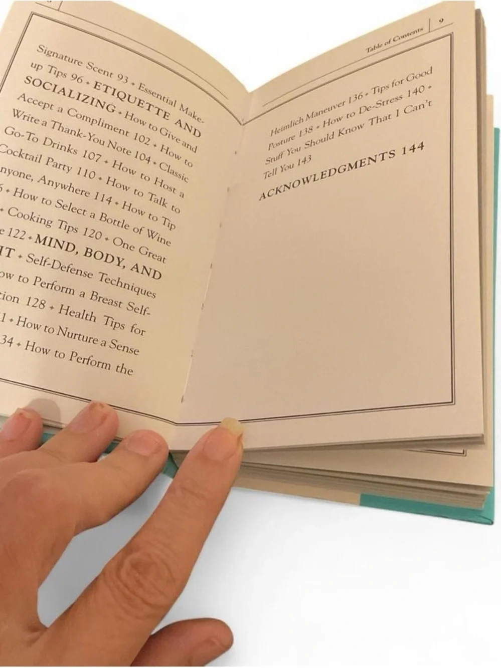 Mini Book -Stuff Ever Woman Should Know
